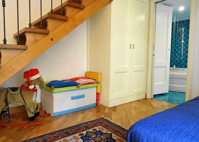 Mezzocannone Holiday House