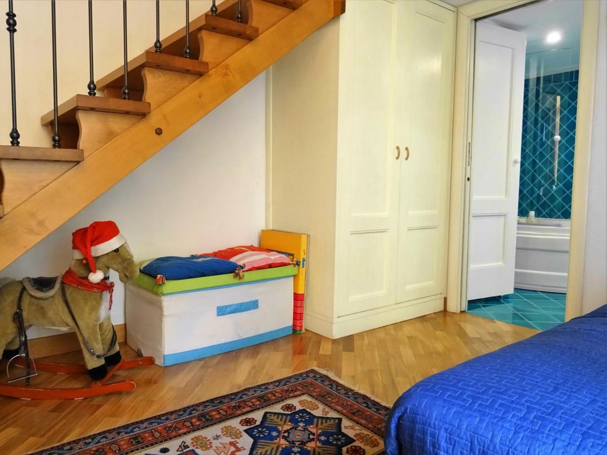 Mezzocannone House
