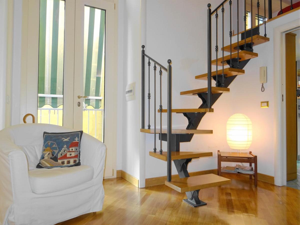 Mezzocannone House *
