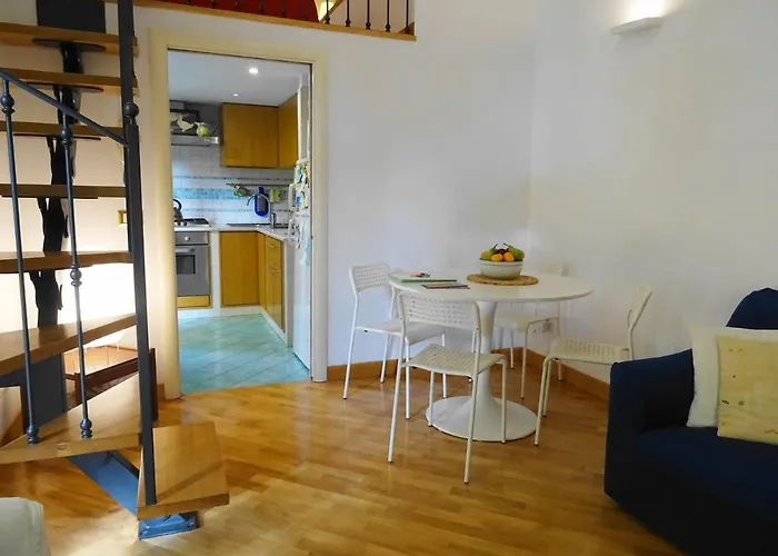 Mezzocannone Holiday House